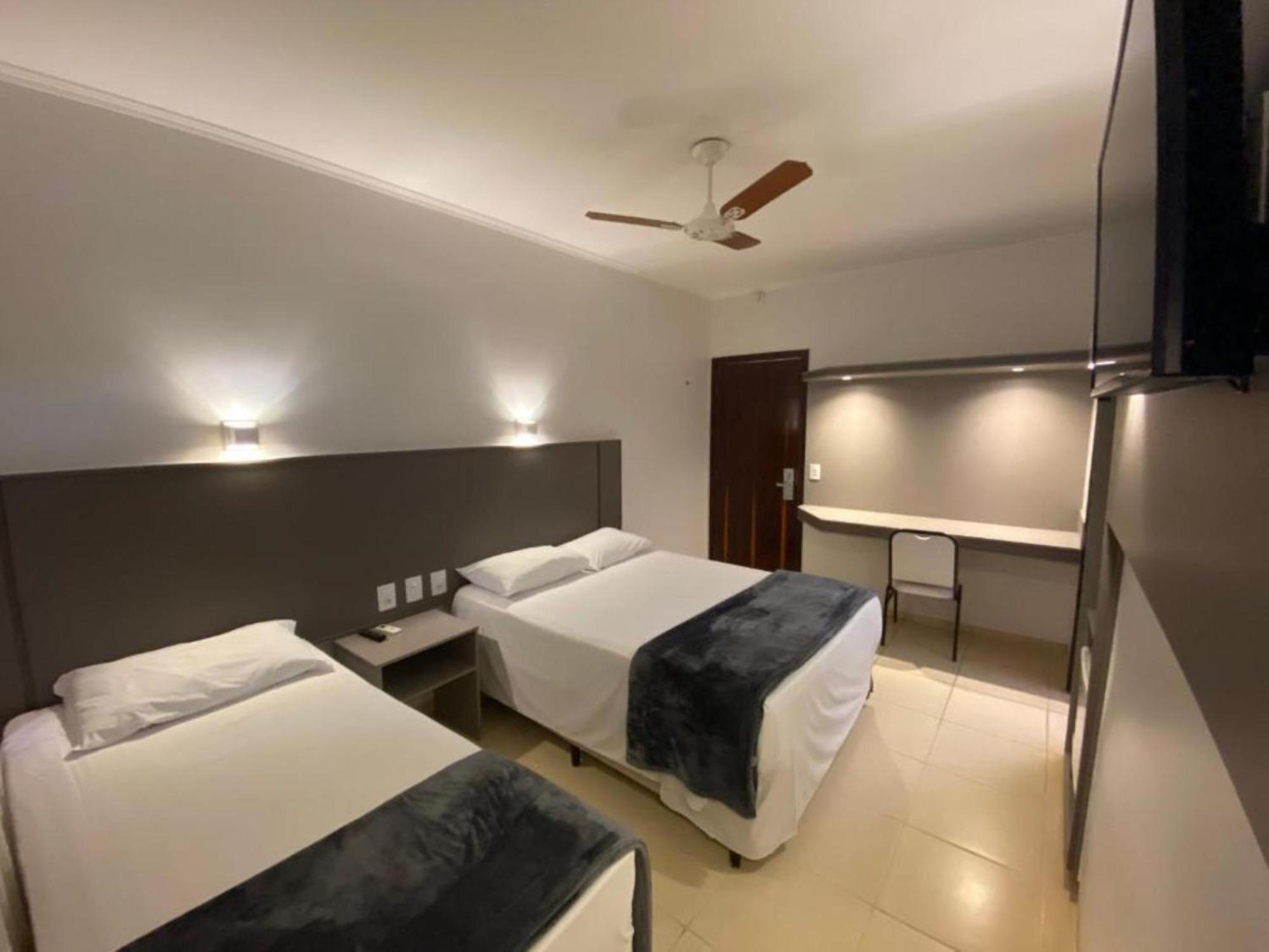 Hotel Roda D'Agua Andradina Rum bild