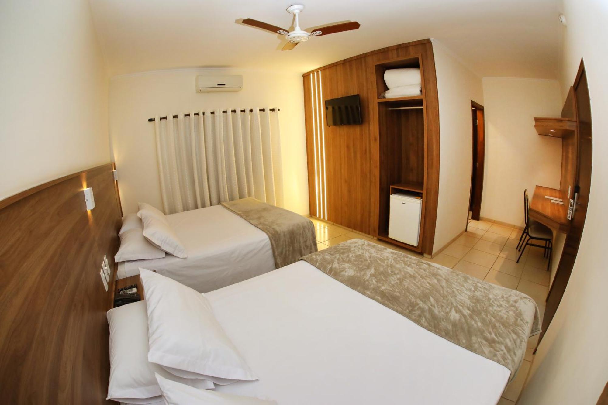 Hotel Roda D'Agua Andradina Rum bild