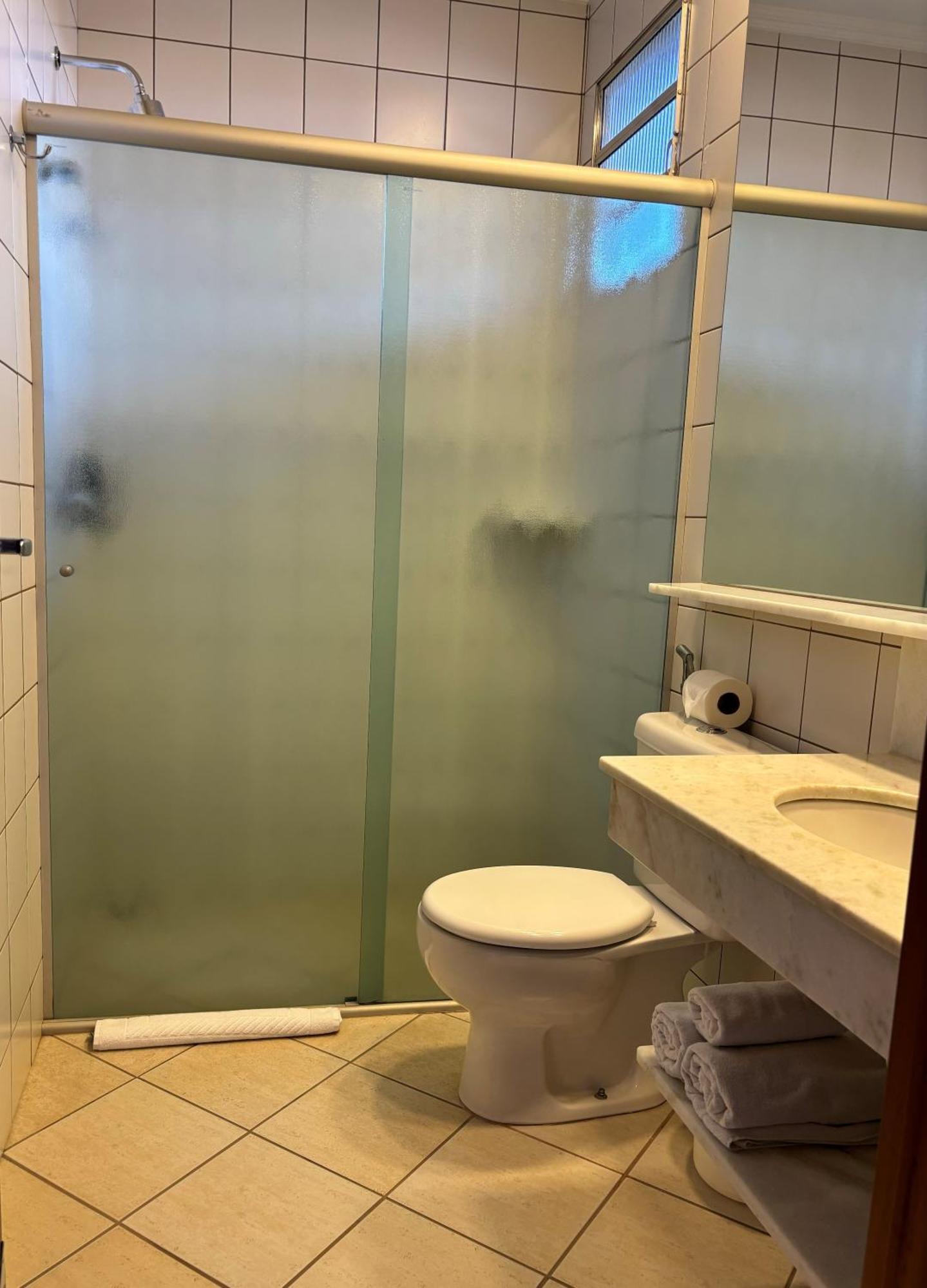 Hotel Roda D'Agua Andradina Rum bild