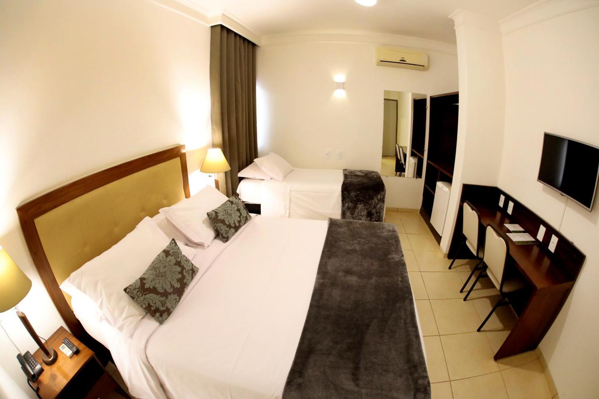 Hotel Roda D'Agua Andradina Rum bild